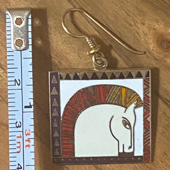 Vintage Laurel Burch “equus” horse image enamel earrings. - Picture 5 of 14